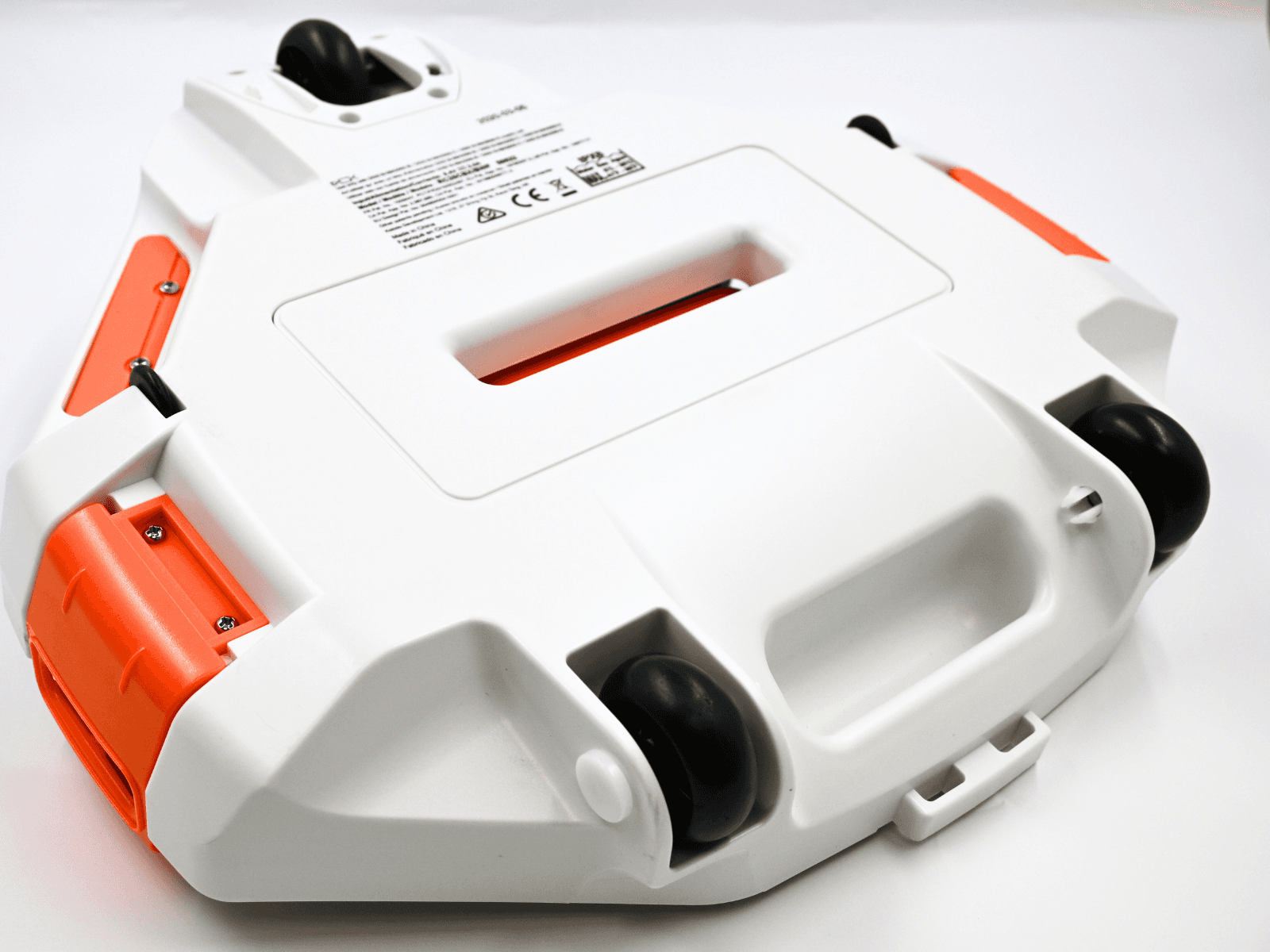 Pièces Détachées Fond entier avec serrure, roues et vannes pour robot AQUAROVER 58622 Bestway 1