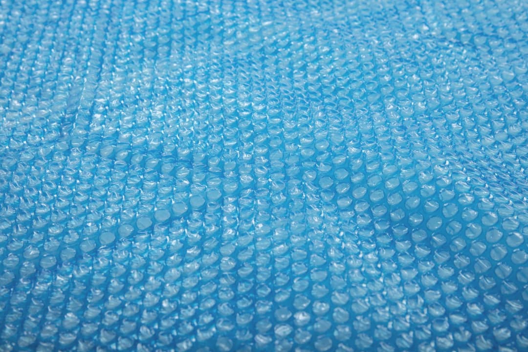 Accessoires Piscine Bâche à bulles ovale 529x250cm pour piscine Power Steel 549x274x122cm Bestway 4