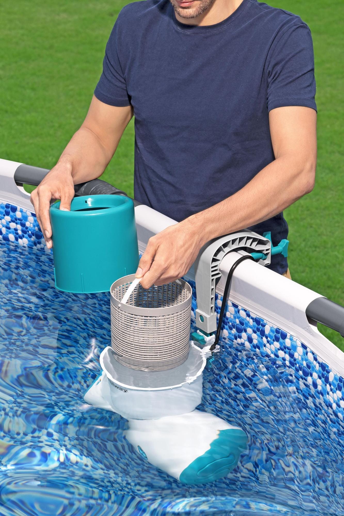 Accessoires Piscine Pompe de filtration et skimmer Skimatic™ 2 574 L/h Bestway 1